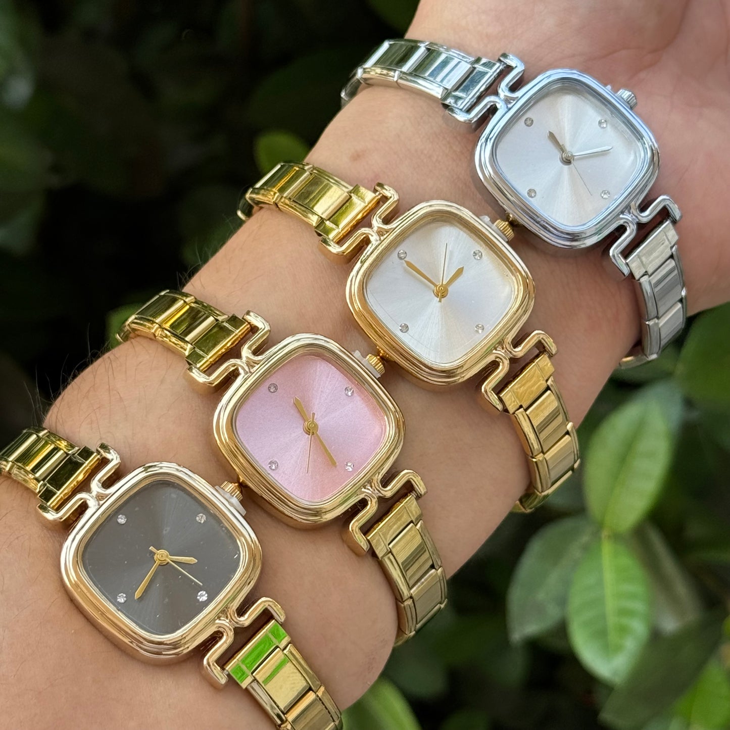 Reloj italiano cuadrado