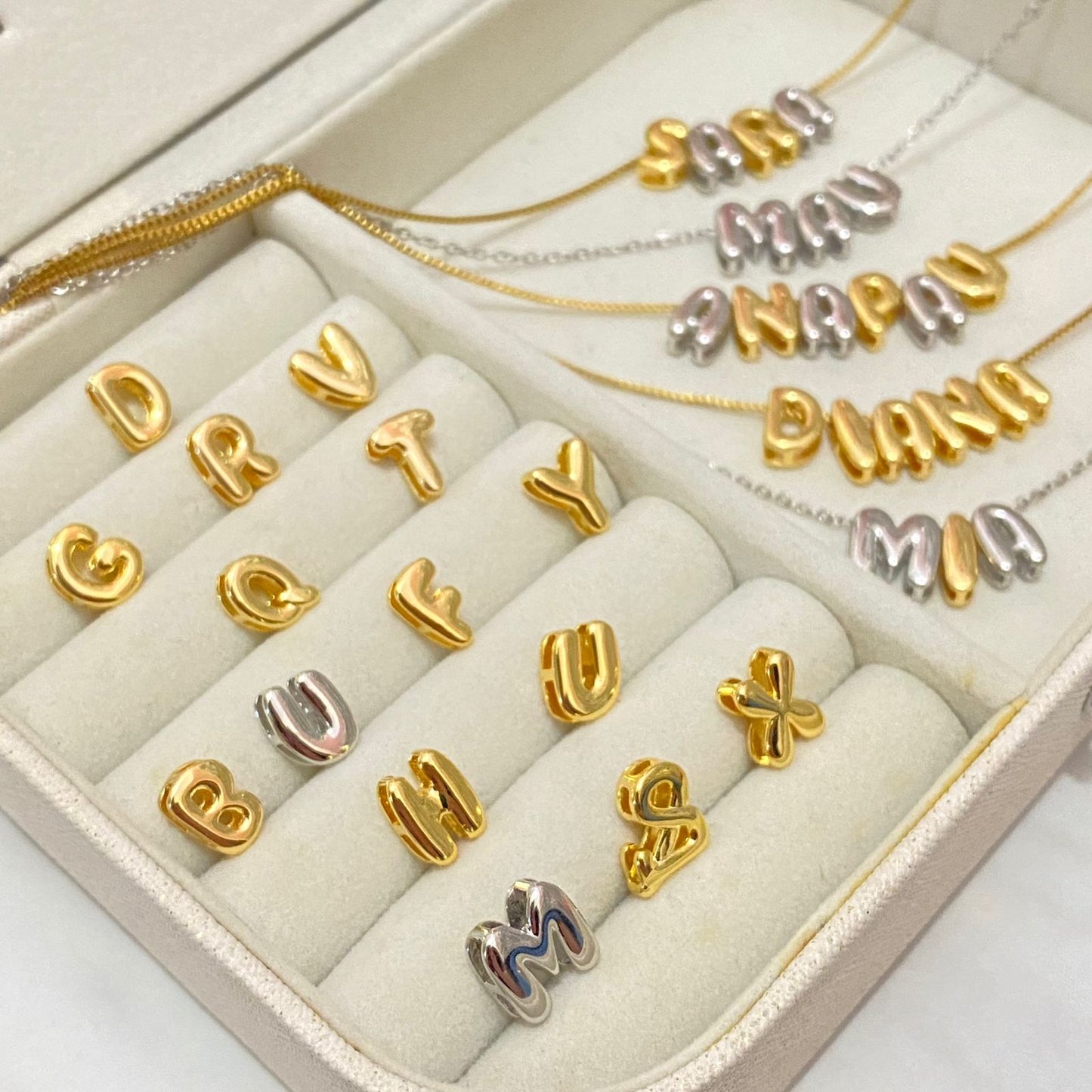 Personaliza tu collar con nombre
