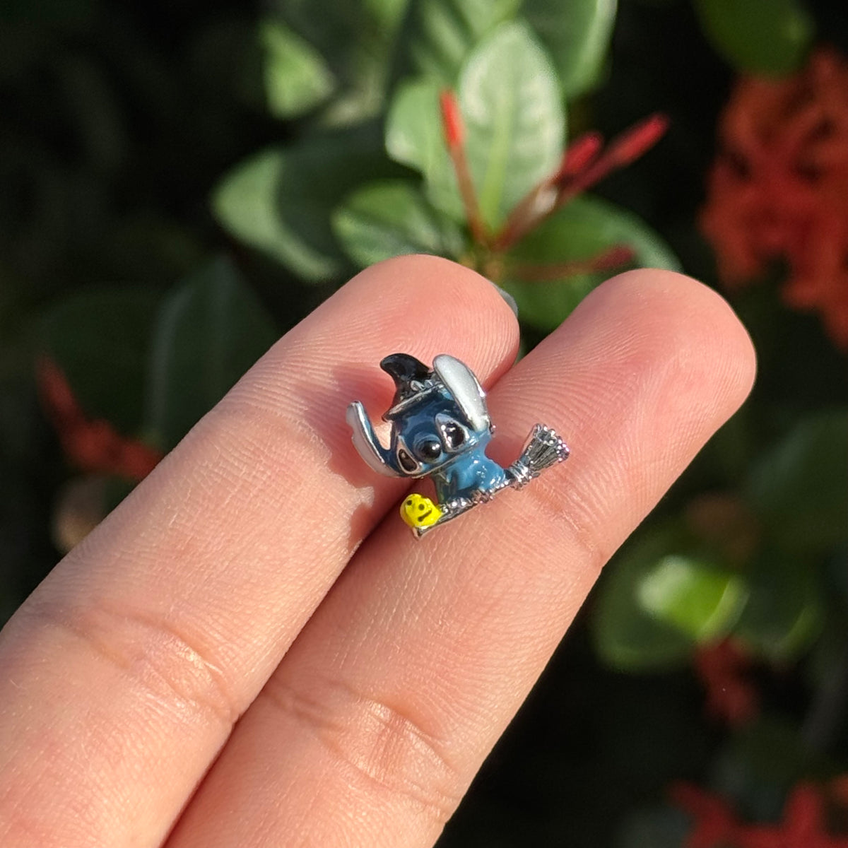 Charm Stitch Brujo