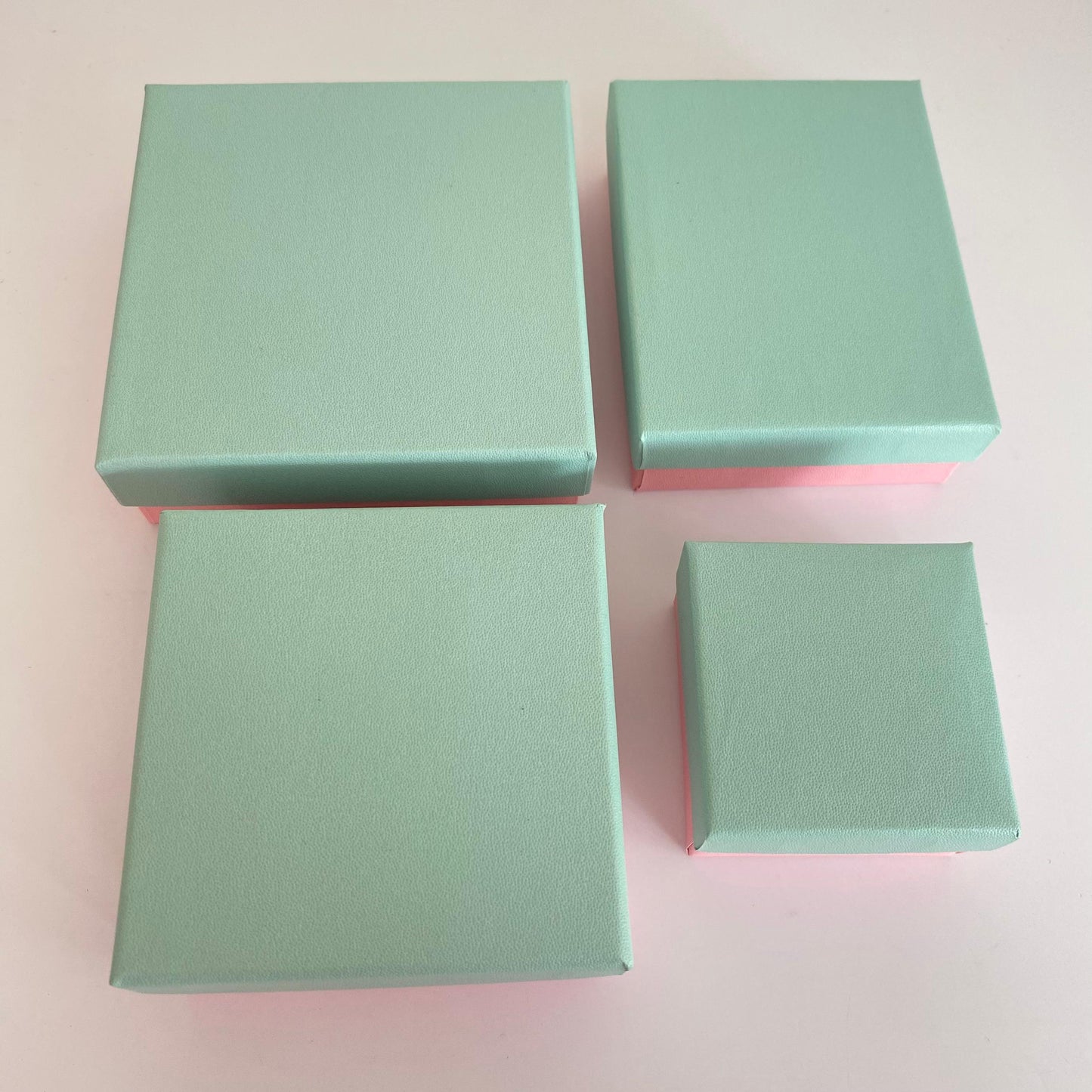 Caja Verde-Rosa