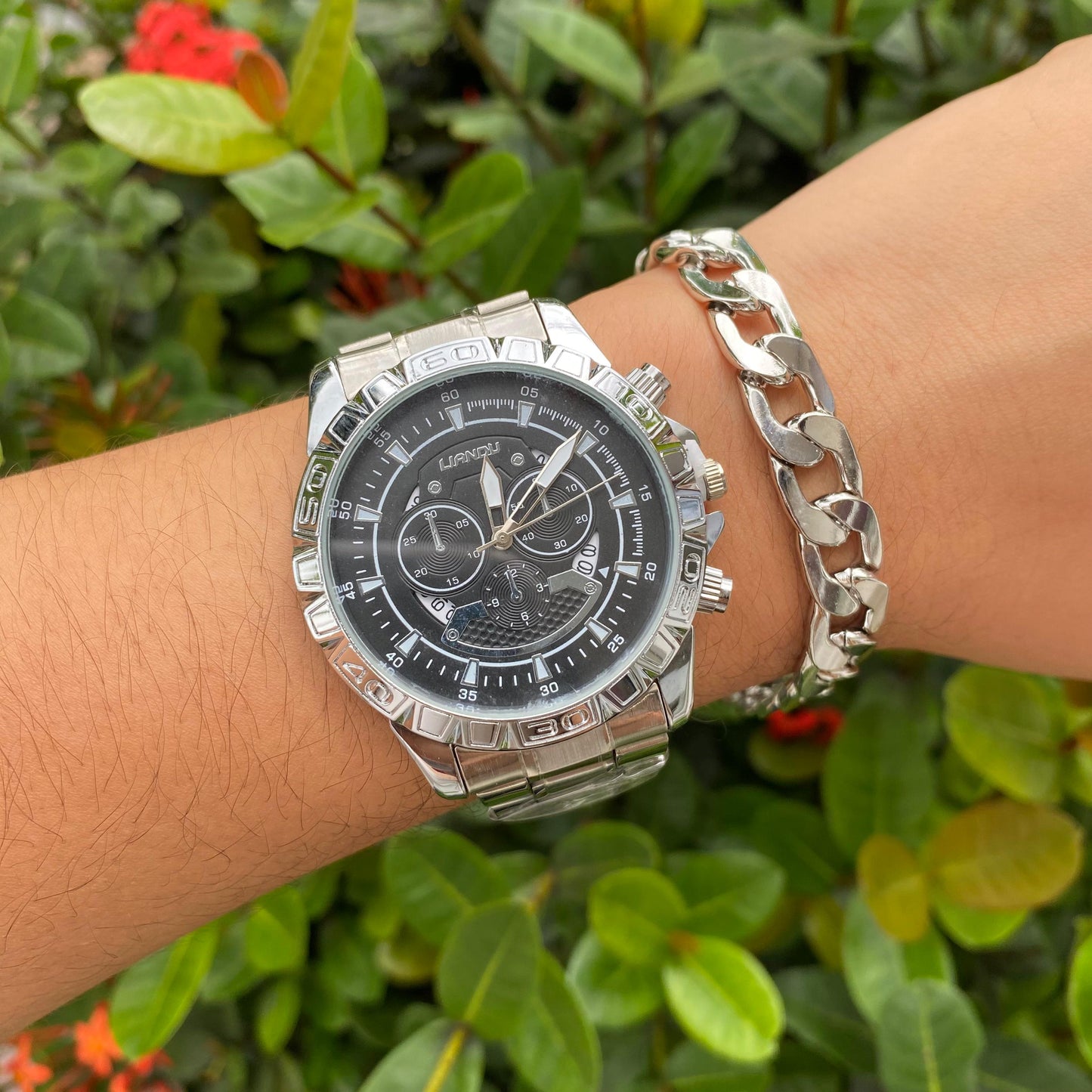 Reloj Plateado con pulsera