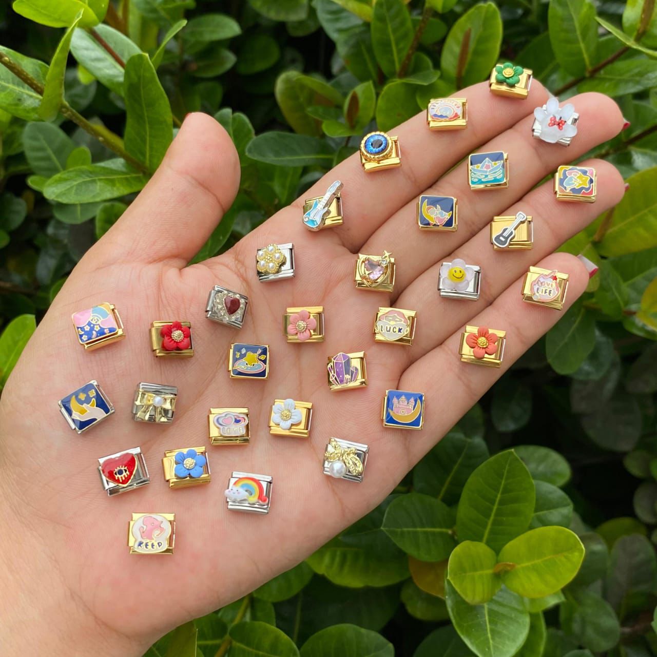 Charm bar