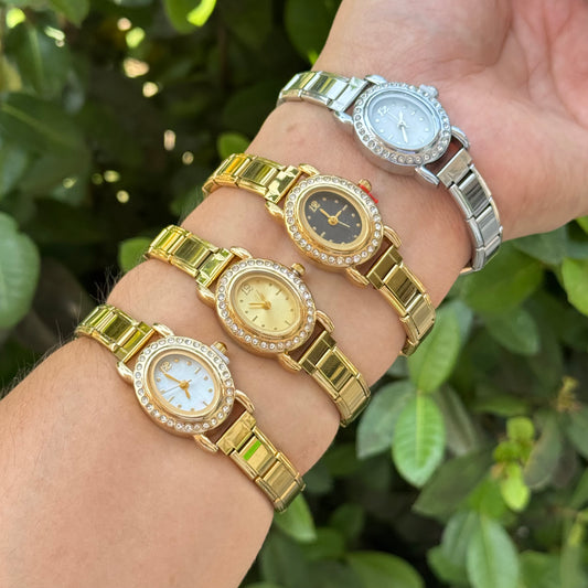 Reloj Ovalado Mini Cristales