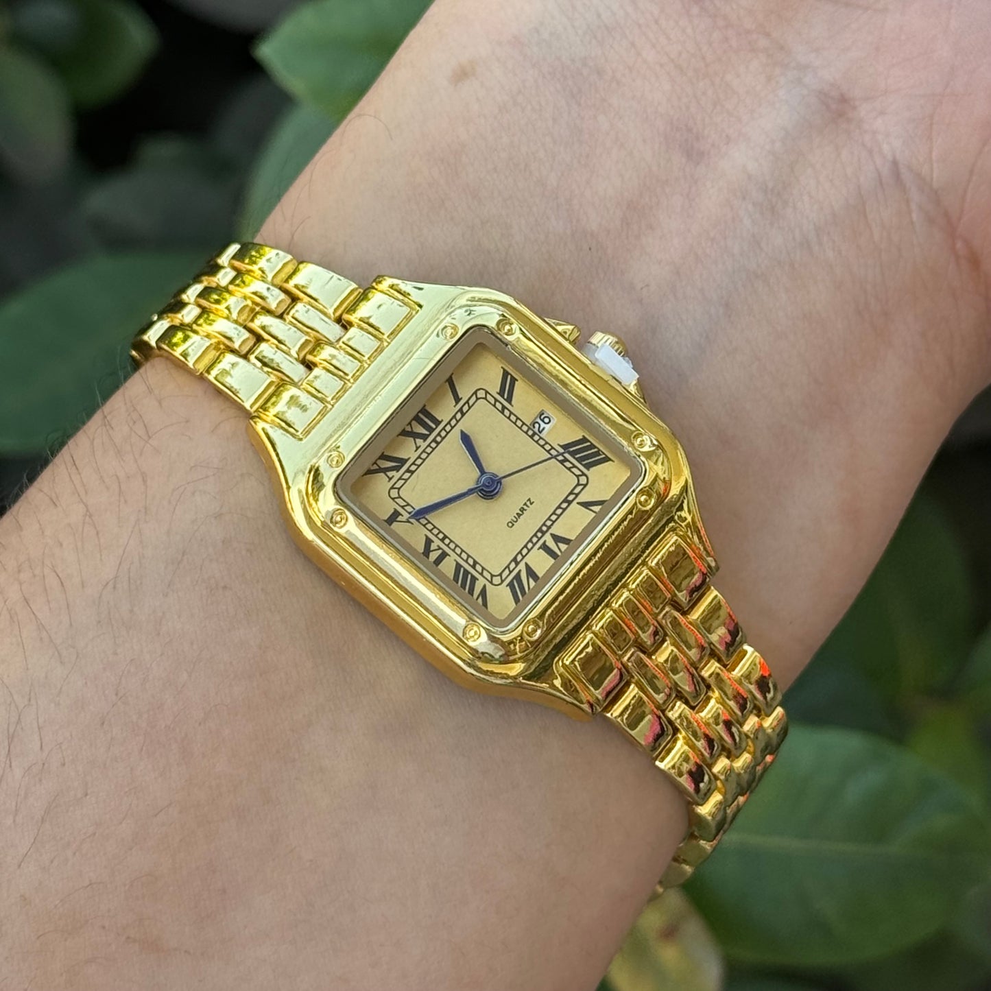 Reloj Cuadrado Dorado Chapa