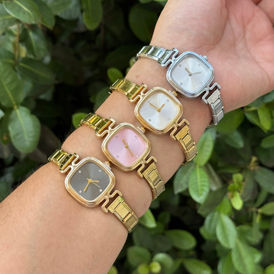 Reloj italiano cuadrado