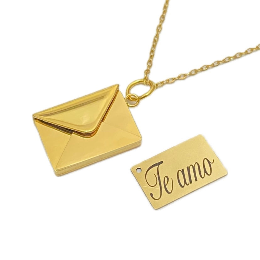 COLLAR CARTA PERSONALIZADO