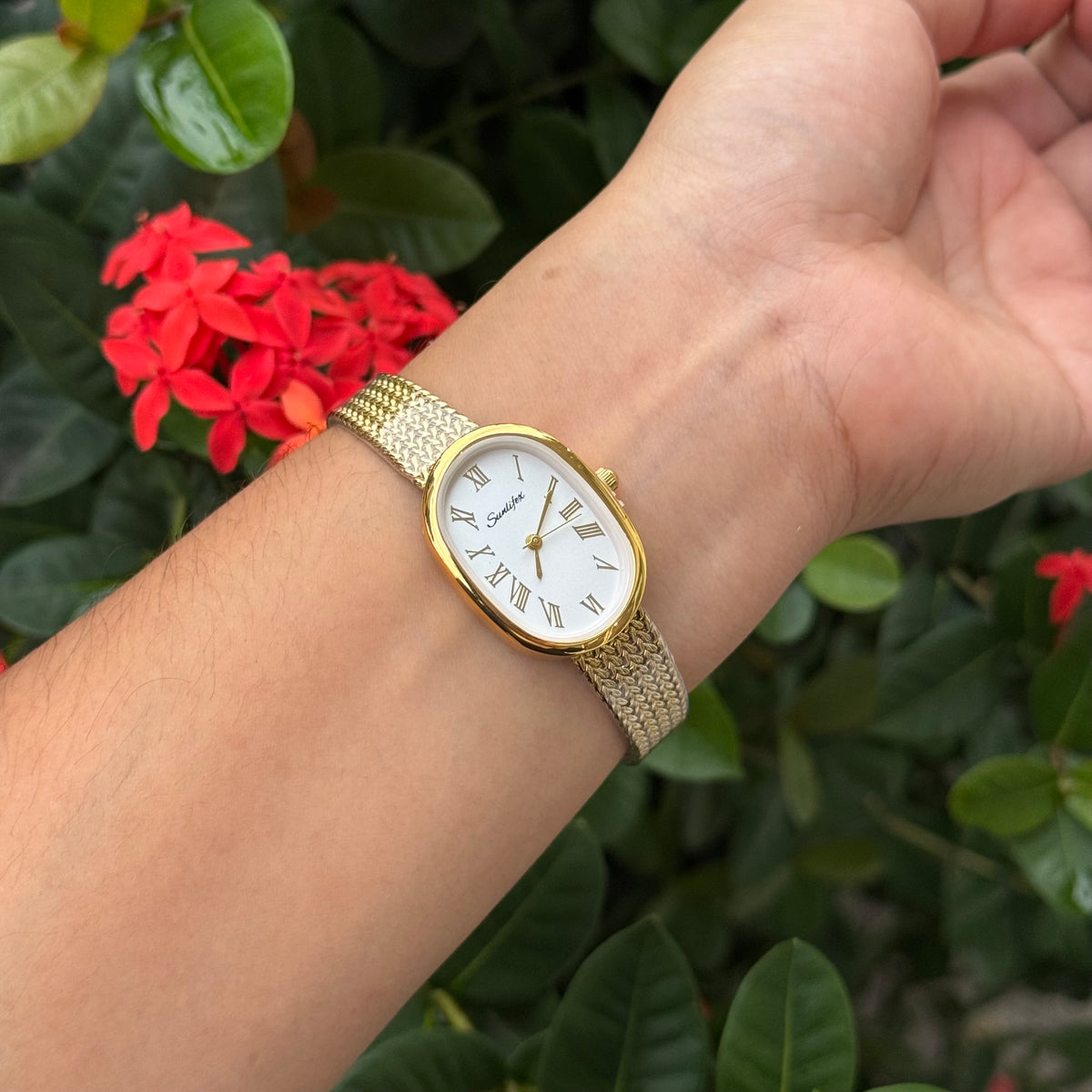 Reloj Ovalado Textura acero
