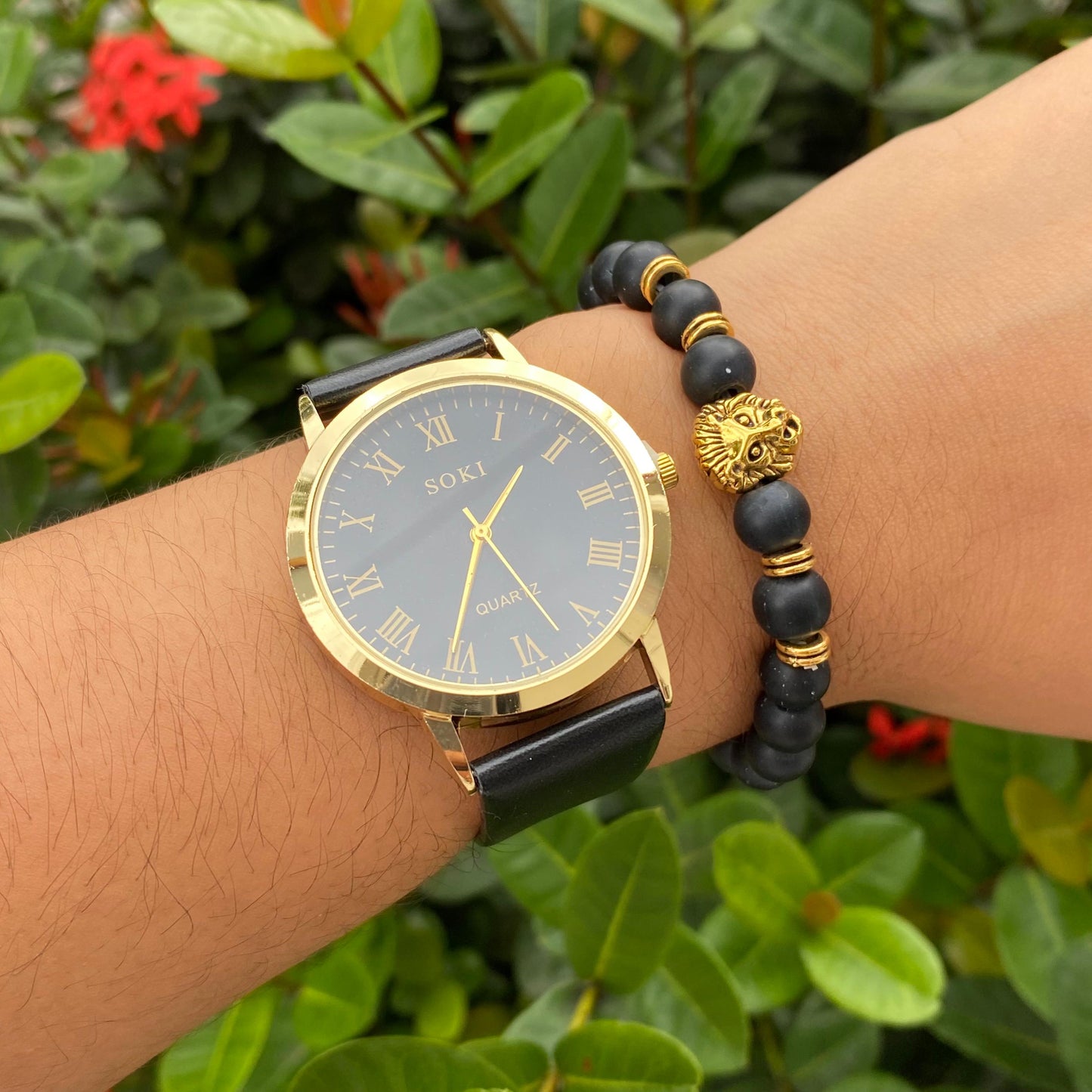 Reloj Negro-Dorado con Pulsera