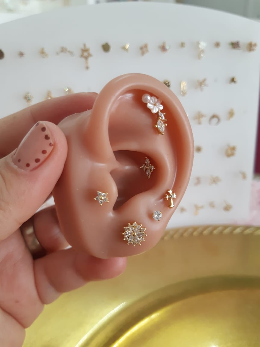 Oreja izquierda silicon.